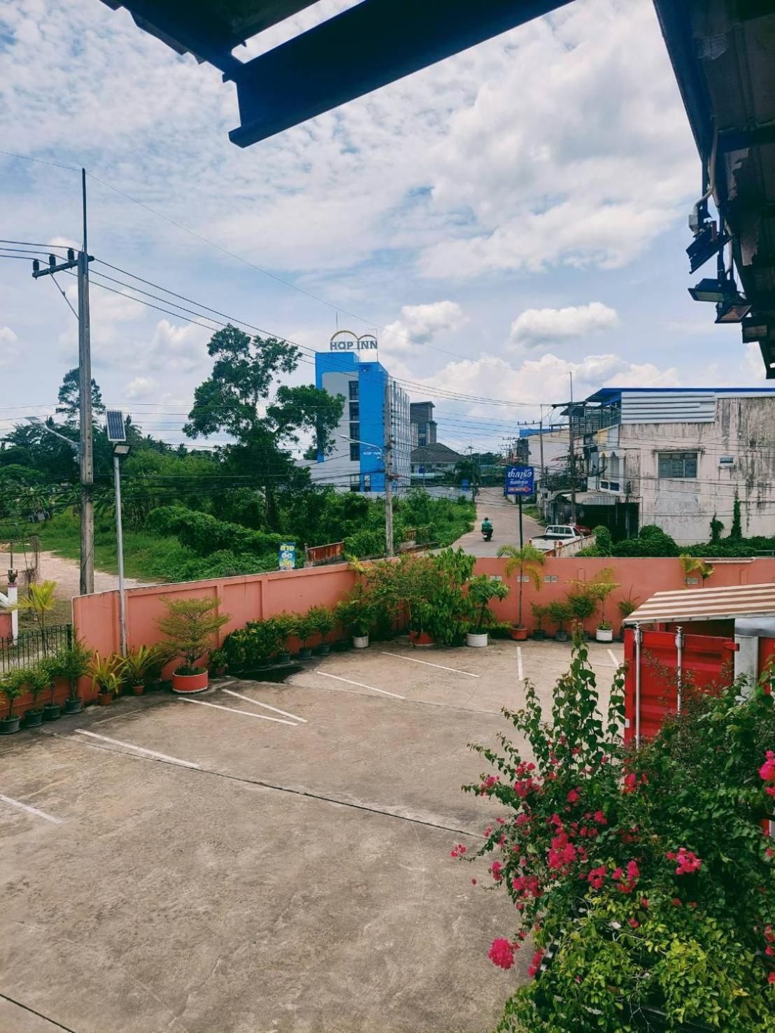 Retro Box Hotel Chumphon Exterior foto